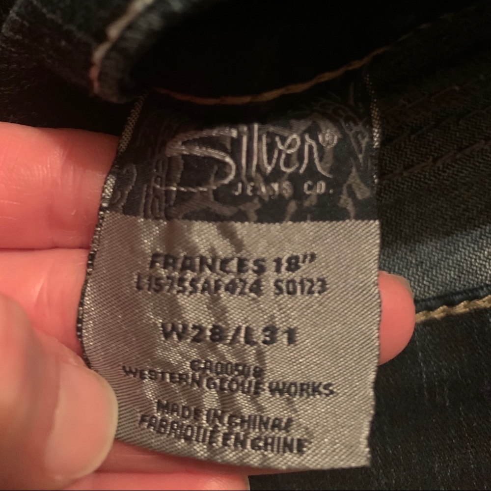 Silver Jeans Co - image 3